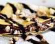 Sobremesa: Crepe de brigadeiro com calda de chocolate e nozes